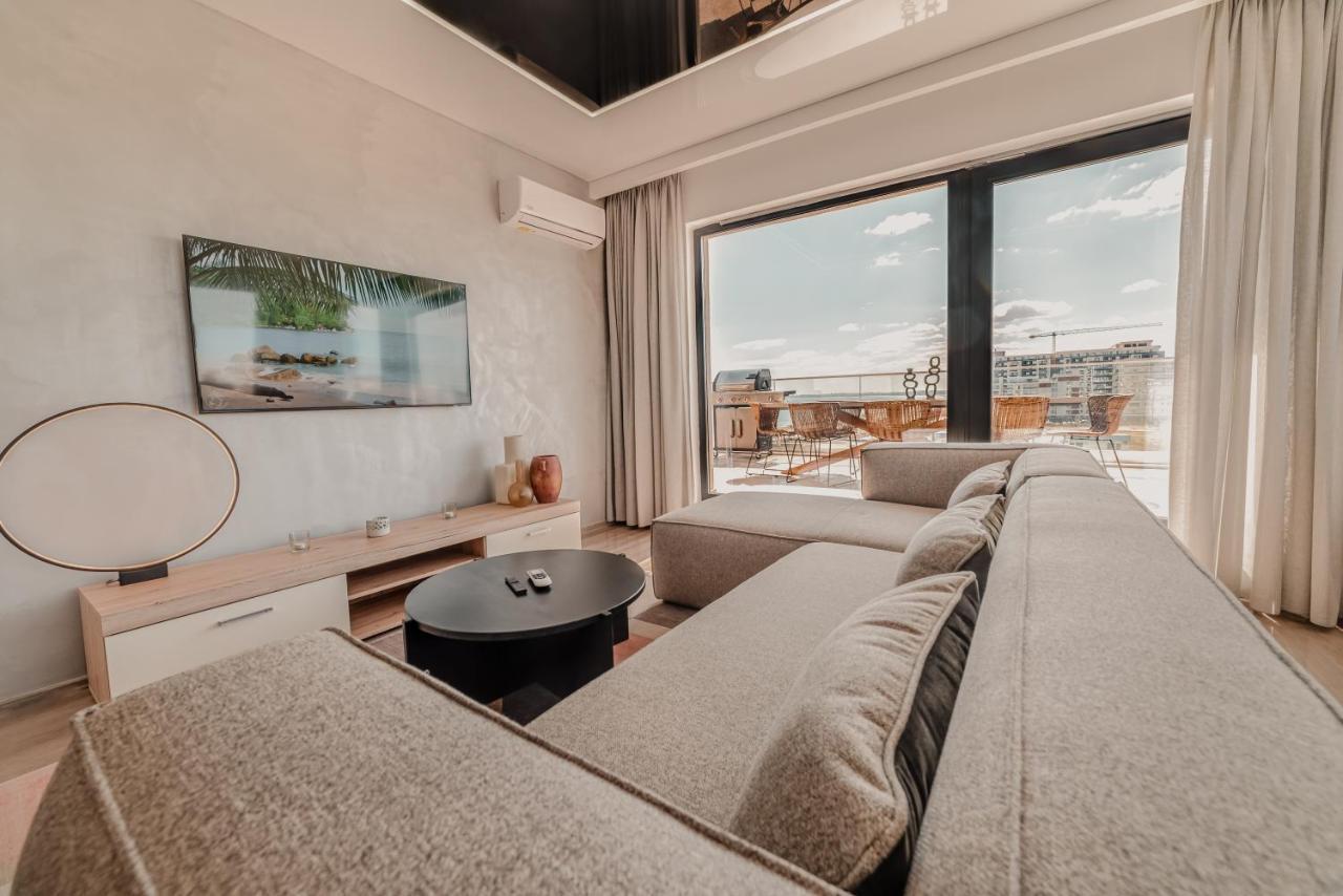 Apartament Zoomers Cazare Mamaia Nord - ナボダリ エクステリア 写真