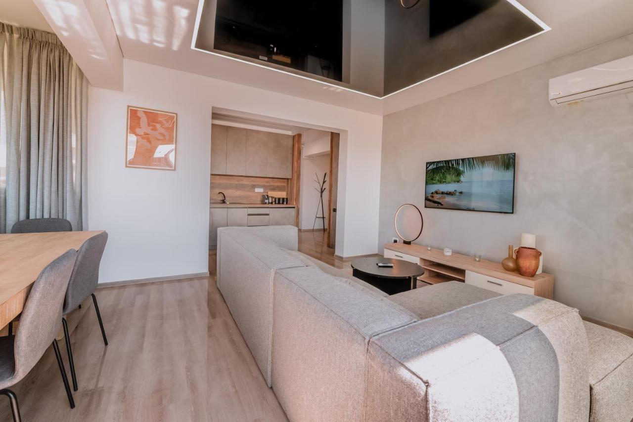 Apartament Zoomers Cazare Mamaia Nord - ナボダリ エクステリア 写真