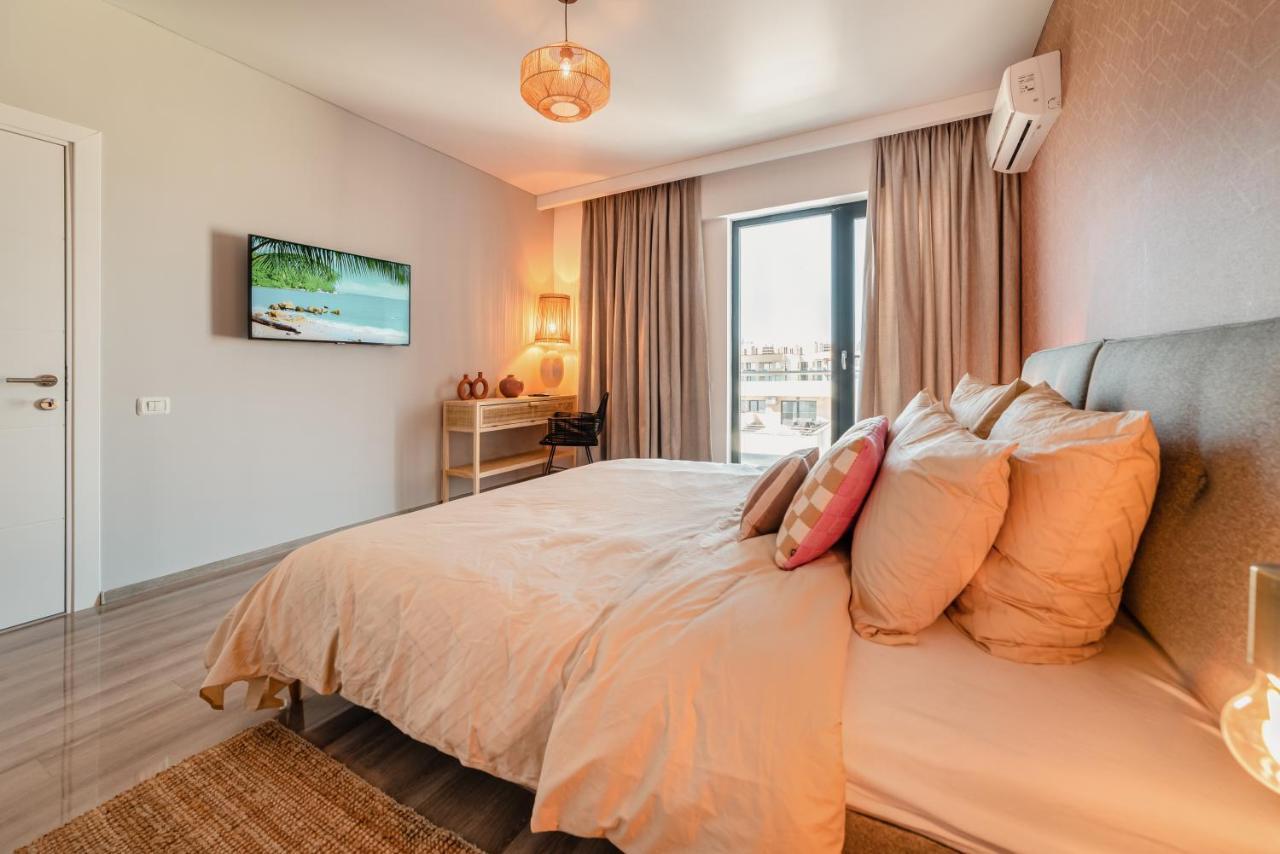 Apartament Zoomers Cazare Mamaia Nord - ナボダリ エクステリア 写真