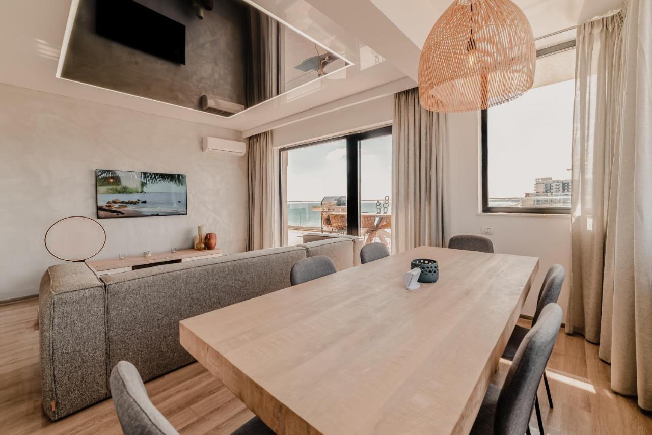 Apartament Zoomers Cazare Mamaia Nord - ナボダリ エクステリア 写真