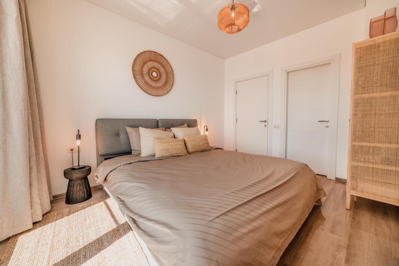Apartament Zoomers Cazare Mamaia Nord - ナボダリ エクステリア 写真