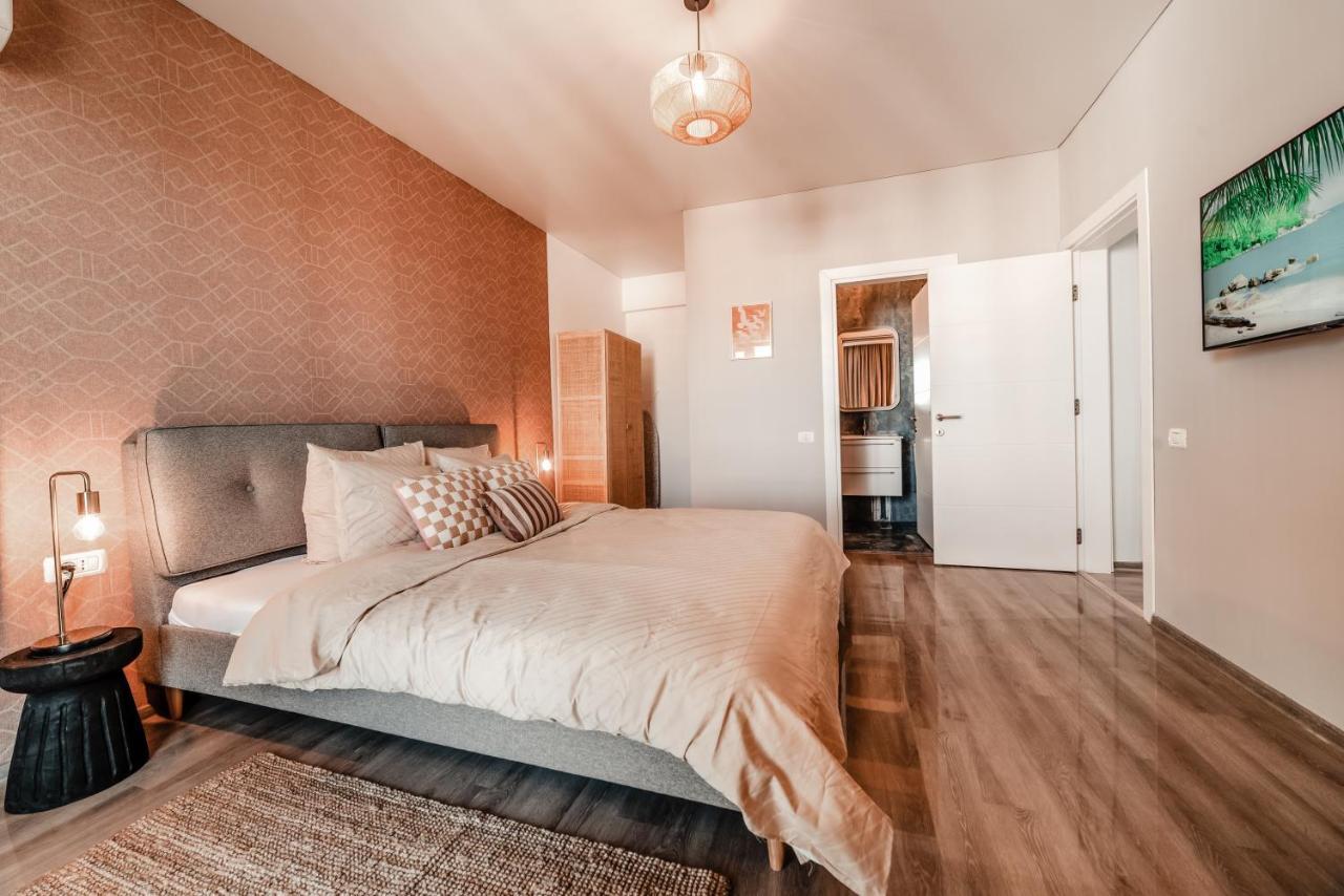 Apartament Zoomers Cazare Mamaia Nord - ナボダリ エクステリア 写真