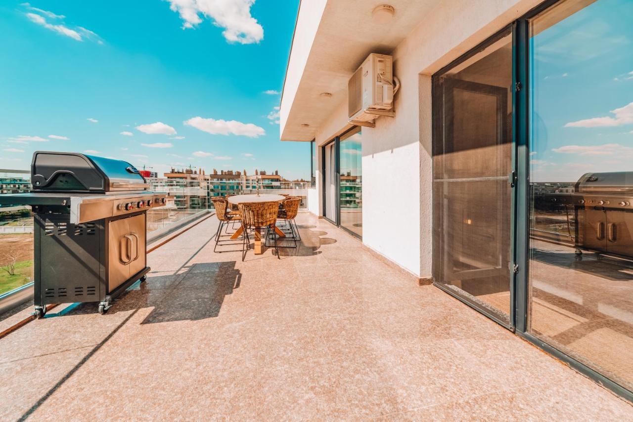 Apartament Zoomers Cazare Mamaia Nord - ナボダリ エクステリア 写真
